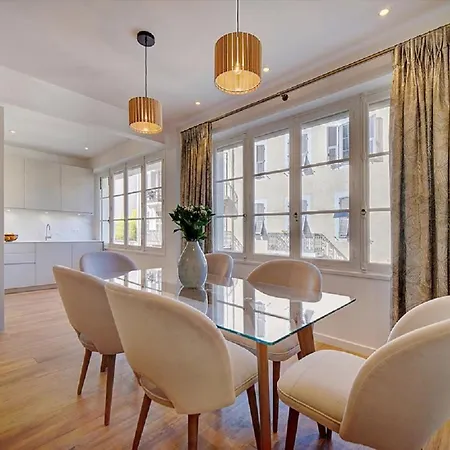 Magnifique 3 Pieces Renove Centre 'banane' Avec Veranda ! A2b88 Apartment