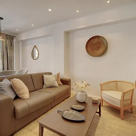 Magnifique 3 Pieces Renove Centre 'banane' Avec Veranda ! A2b88 * Cannes