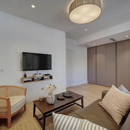 Magnifique 3 Pieces Renove Centre 'banane' Avec Veranda ! A2b88 Apartment *