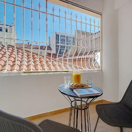 Magnifique 3 Pieces Renove Centre 'banane' Avec Veranda ! A2b88 * Cannes